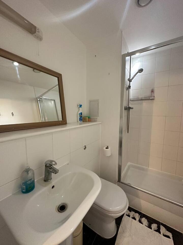 New Build 2 Bedroom With 2 Bath In London Luaran gambar